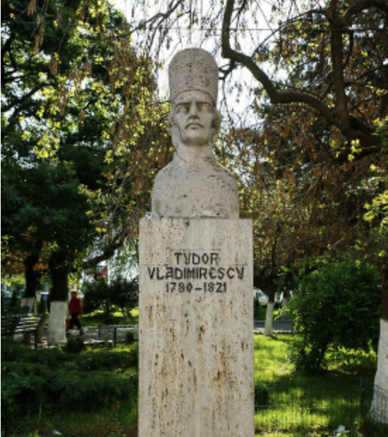 Bustul lui Tudor Vladimirescu din Drăgășani: omagiu unui erou național